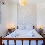 Yellow Canvas - 2-br & Balcony In Apartman *