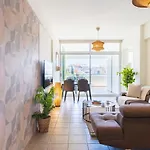 Apartament Yellow Canvas - 2-br & Balcony In *